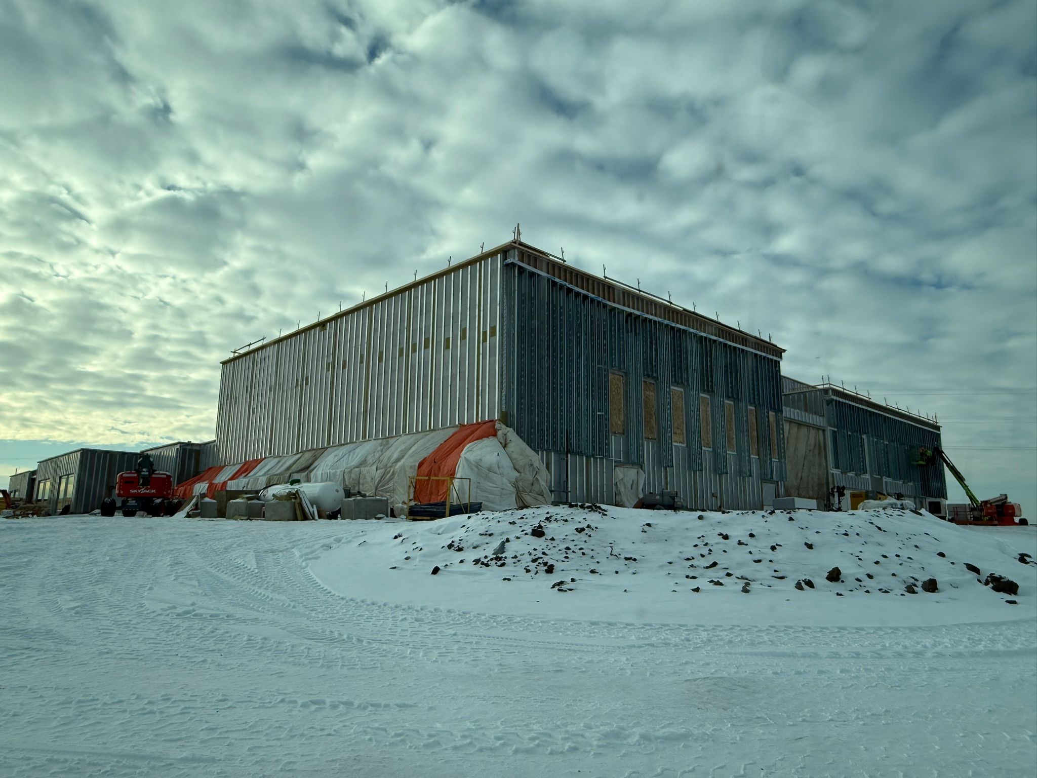 Building completely sealed